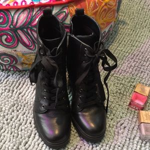 Steve Madden Leather high shoes 6.5 size